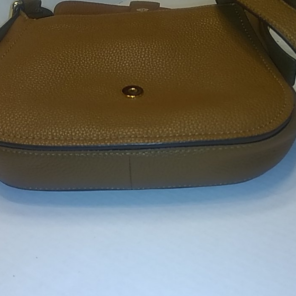 Michael kors Large saddlebag purse. - Picture 14 of 16